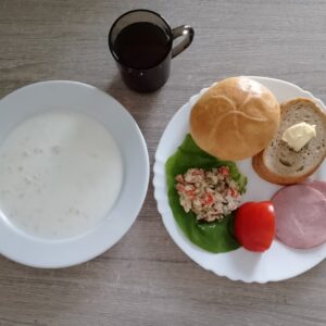 06.03 - Śniadanie (dieta łatwostrawna)