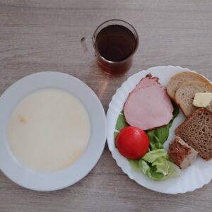 10.03 - Śniadanie (dieta podstawowa)